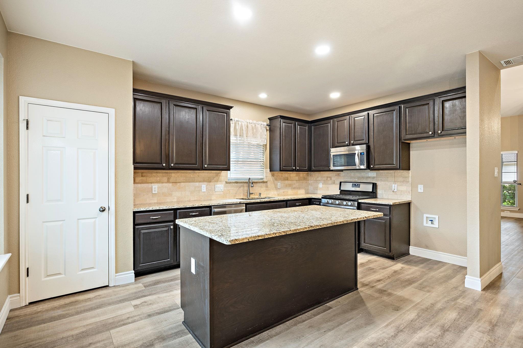 9320 Meyrick Park Trl Property Photo 9