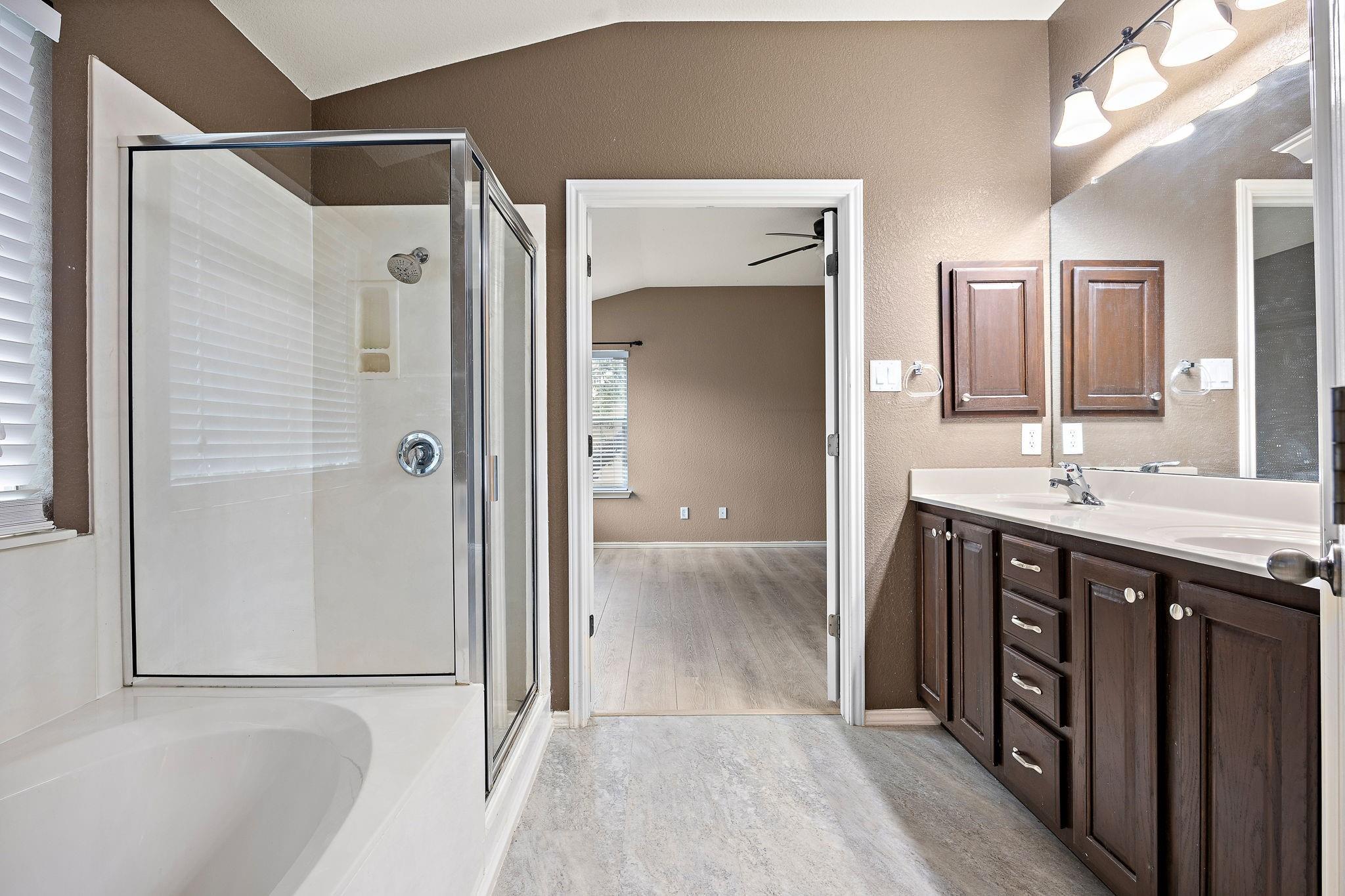 9320 Meyrick Park Trl Property Photo 15