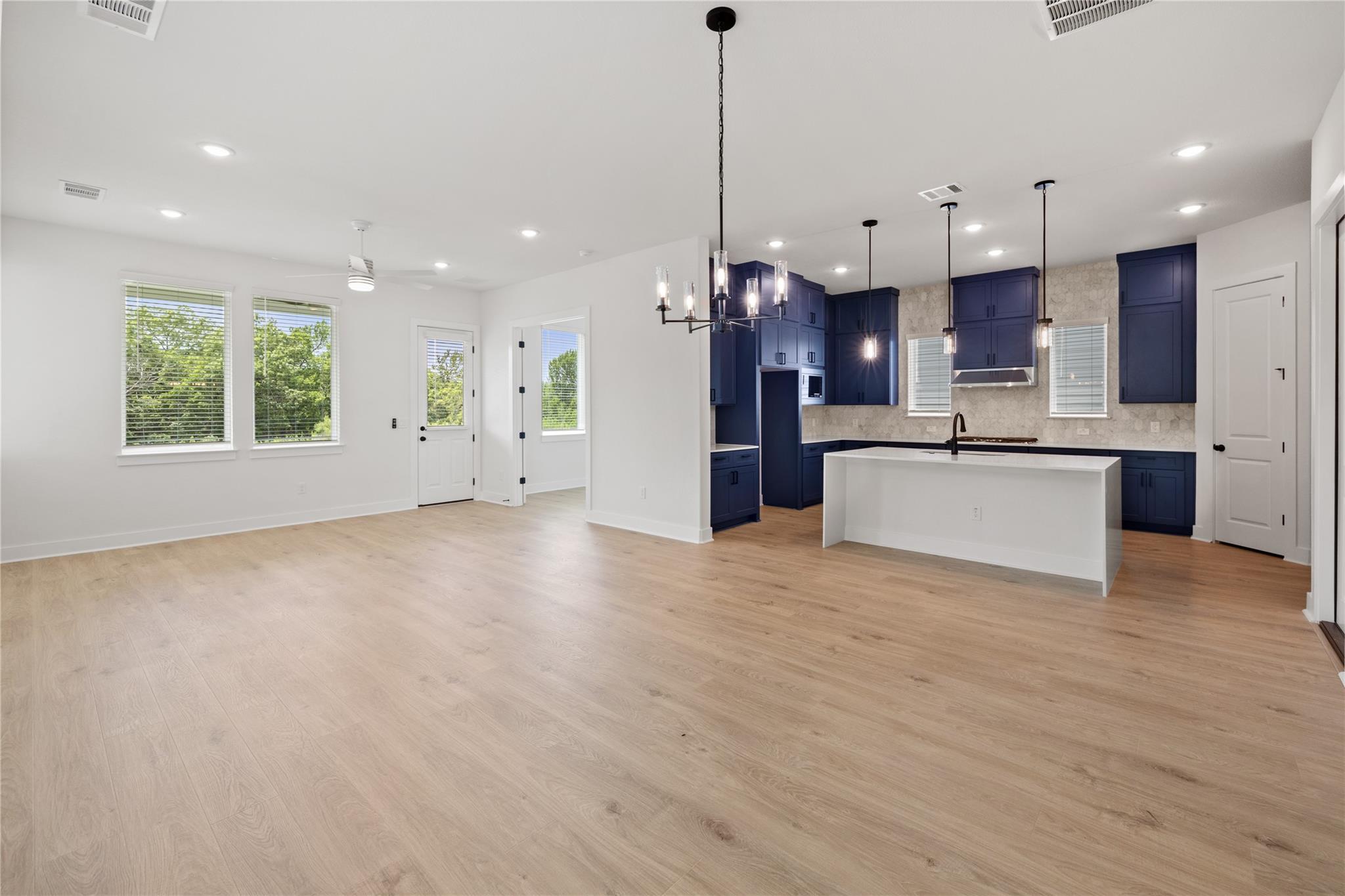 1608 Kit Cir Property Photo 8