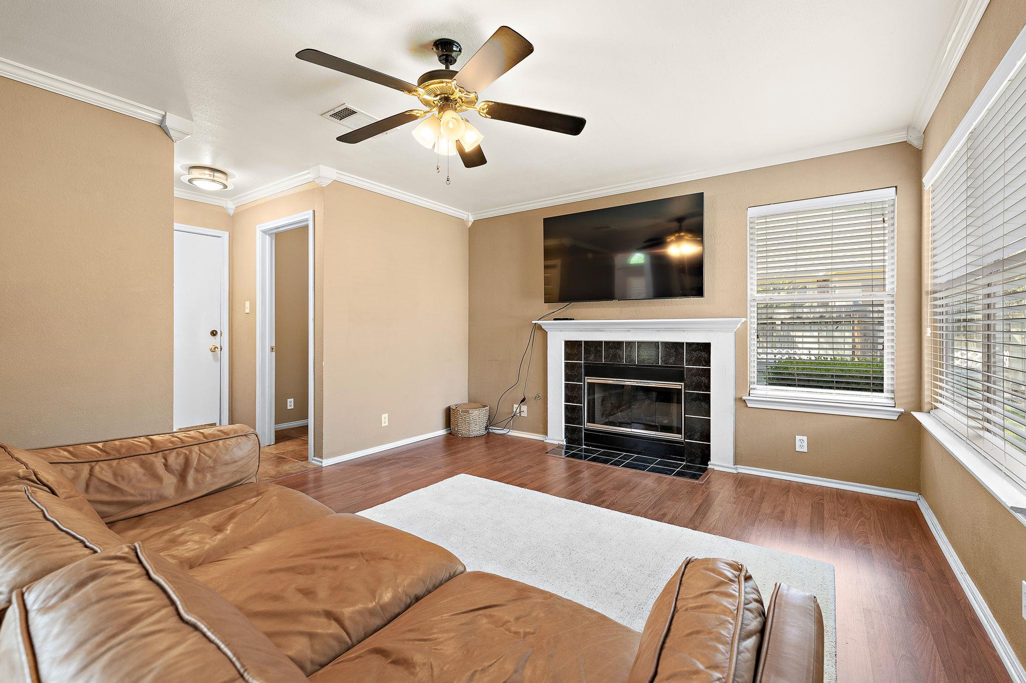 400 Debora Dr Property Photo 10