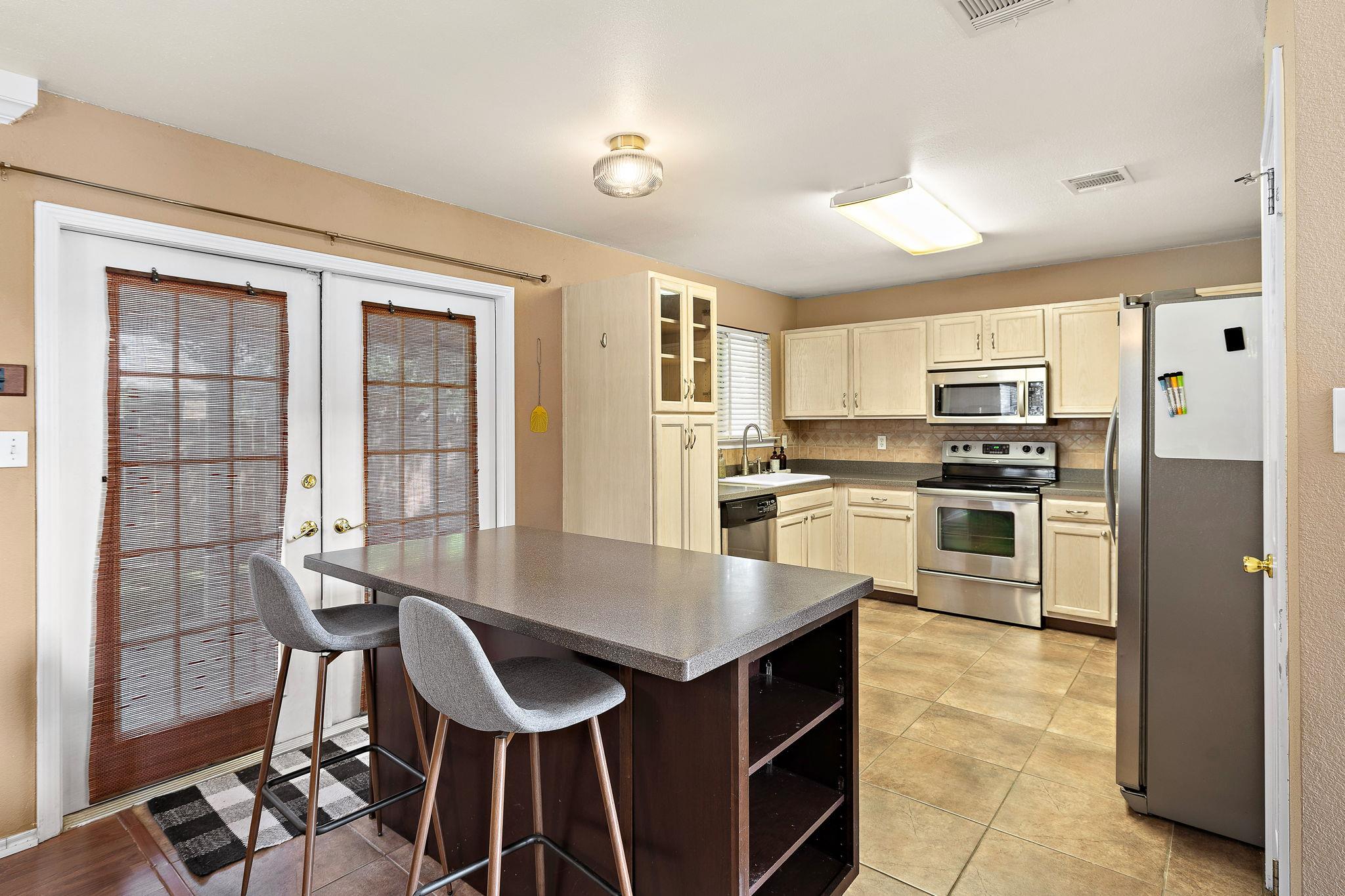 400 Debora Dr Property Photo 11