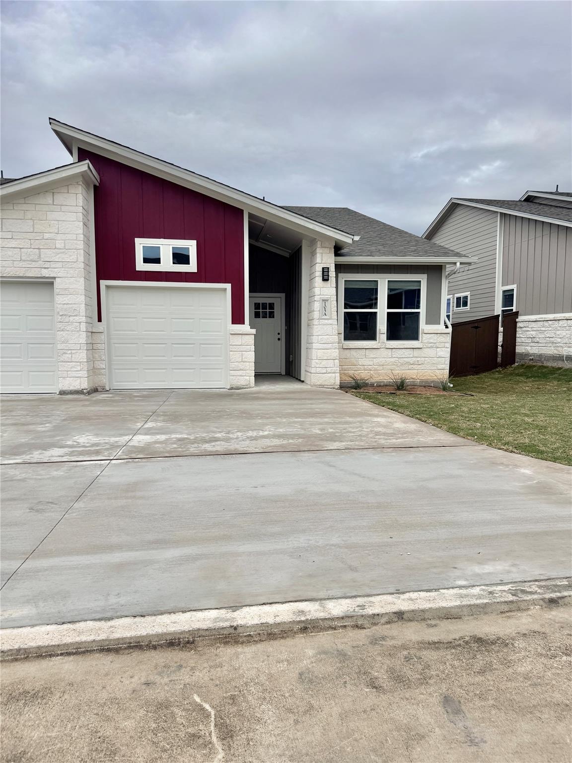 105 Zayd Ct #a Property Photo 2