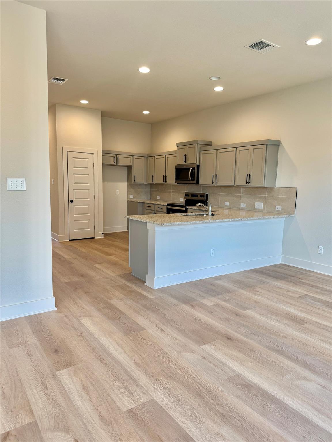 105 Zayd Ct #a Property Photo 8