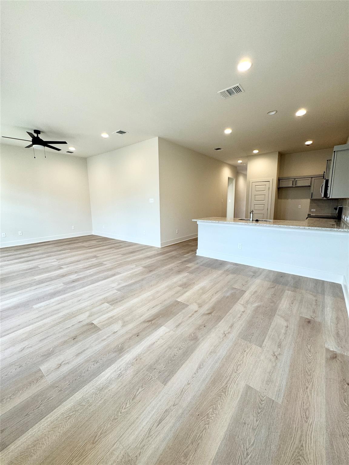 105 Zayd Ct #a Property Photo 32