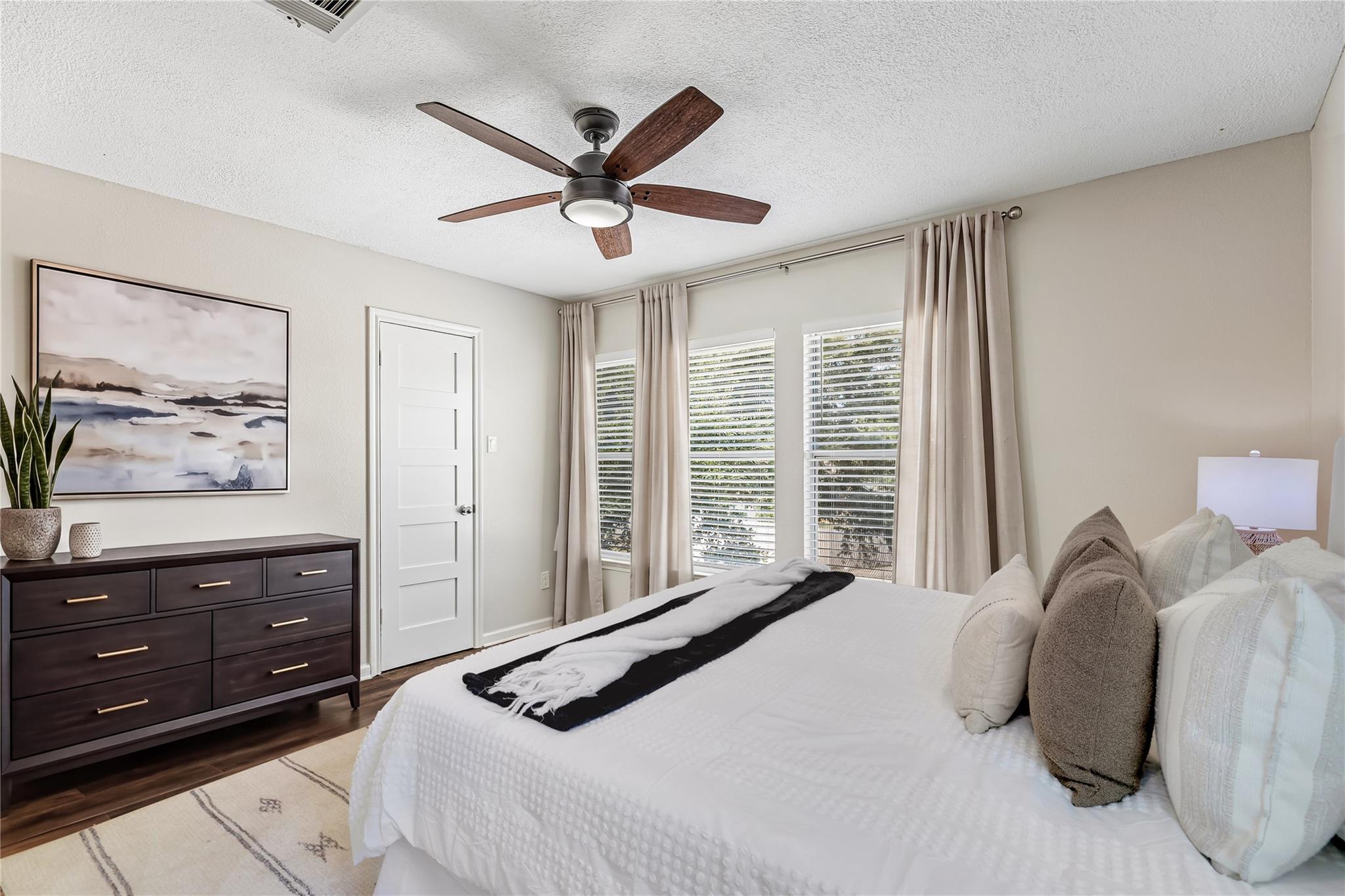 3607 Bass Loop Property Photo 19