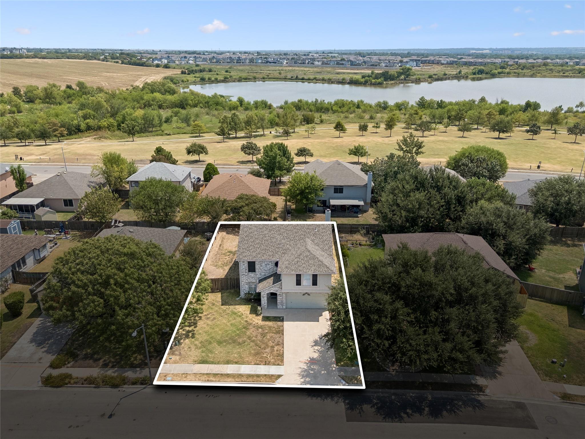 3607 Bass Loop Property Photo 23