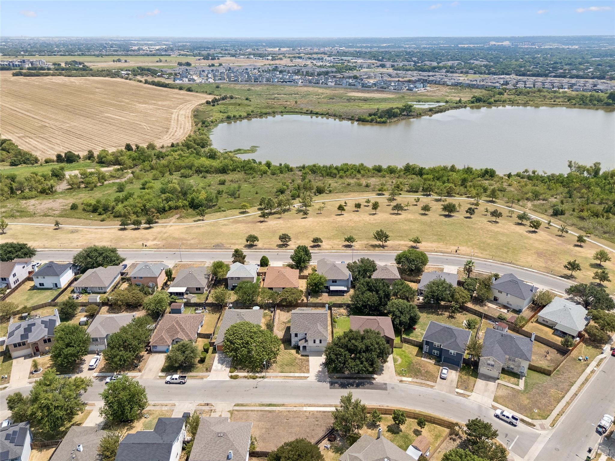 3607 Bass Loop Property Photo 25