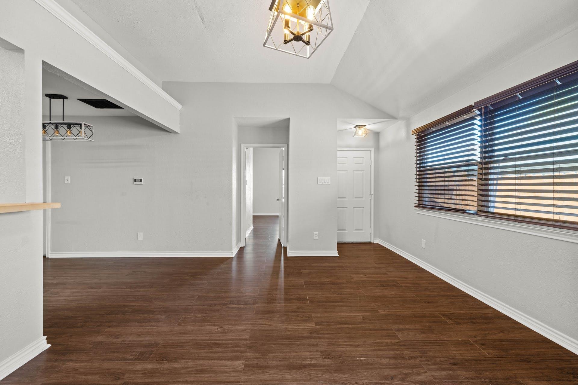820 Mica Ln Property Photo 8