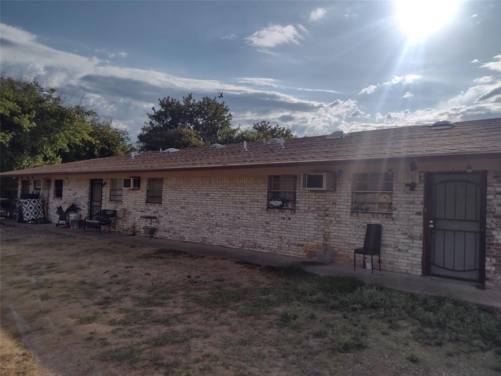 601 Sunset Ln Property Photo 2