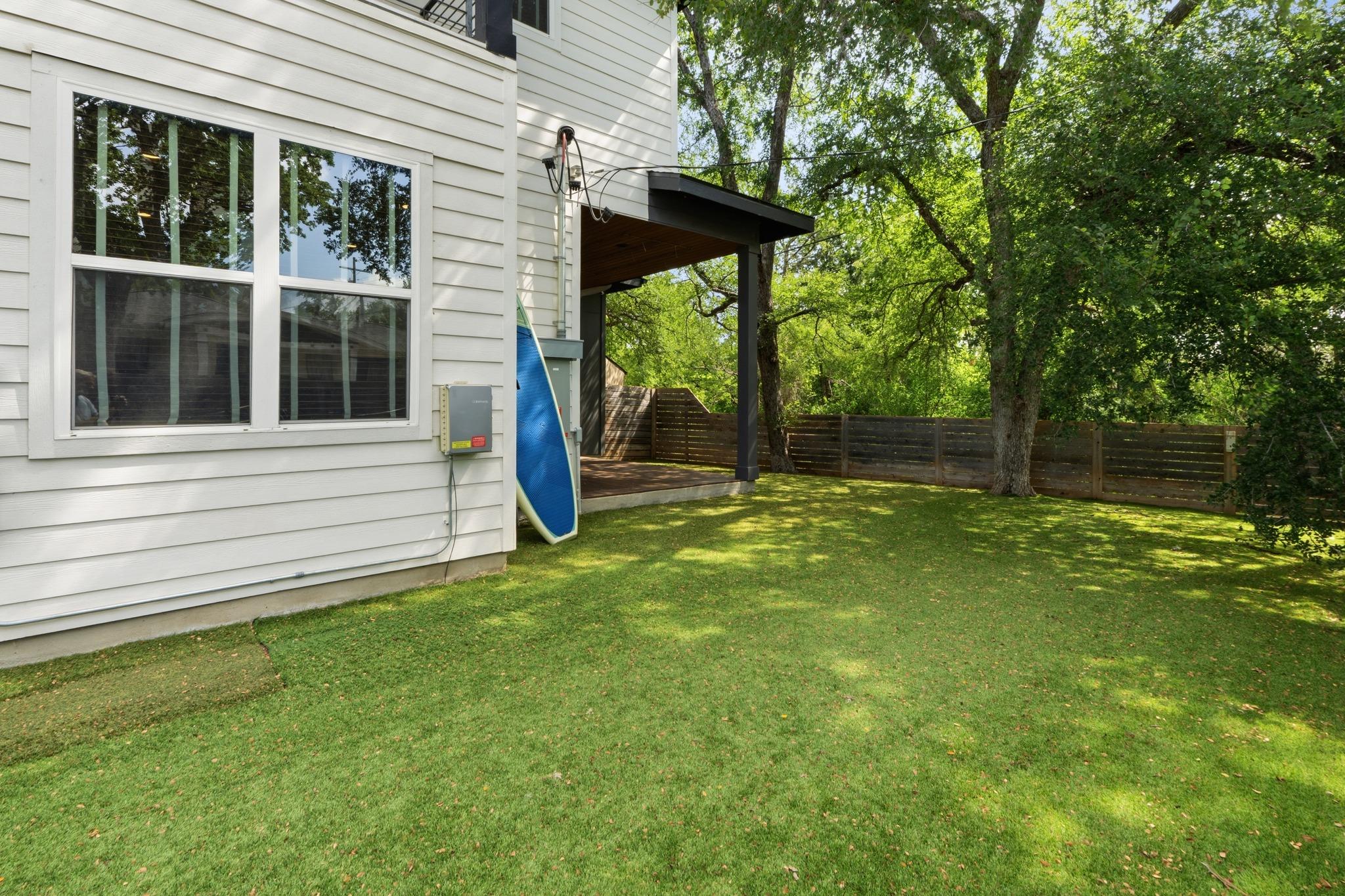 3304 E 17th St #b Property Photo 33
