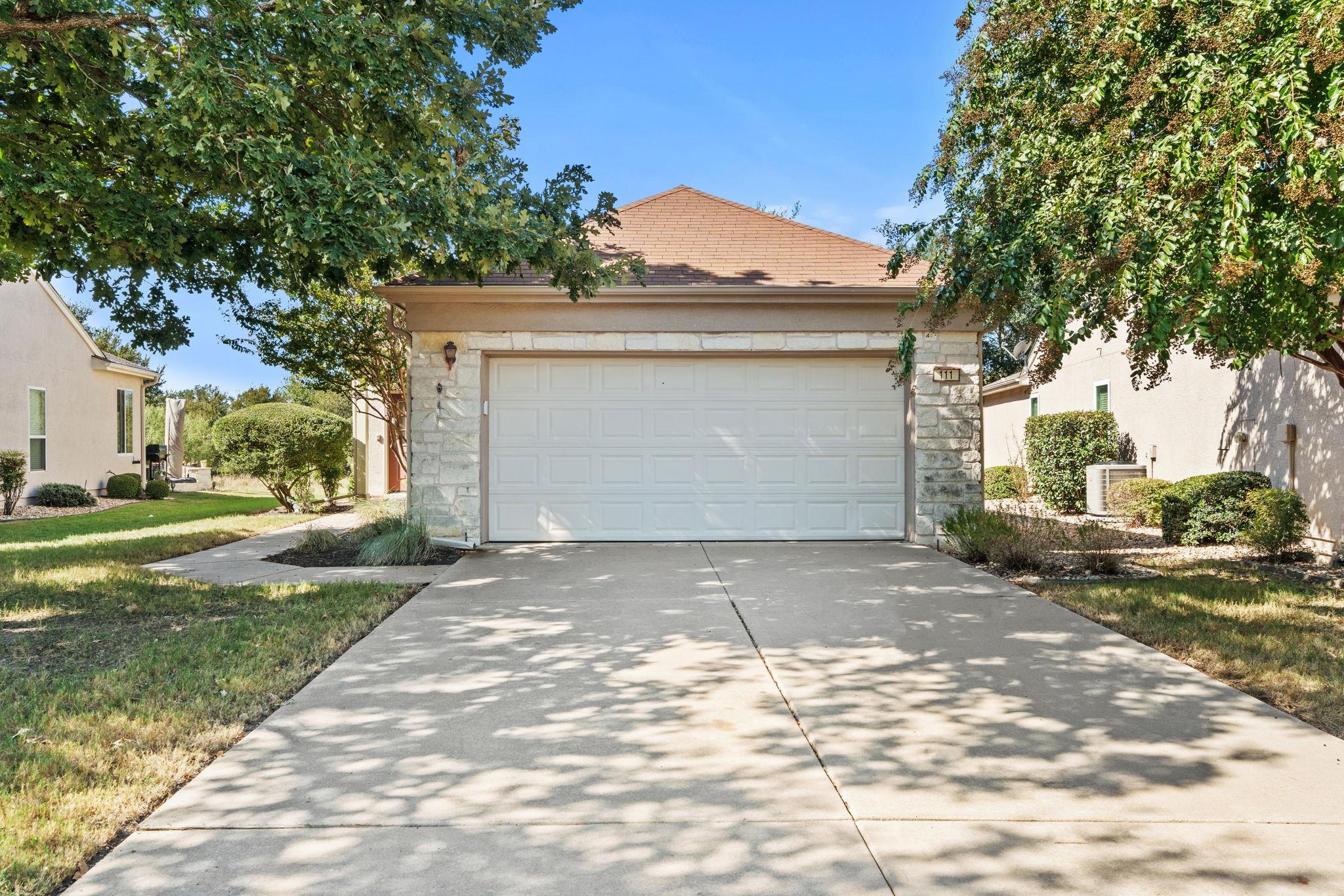 111 Bonham Loop Property Photo 2