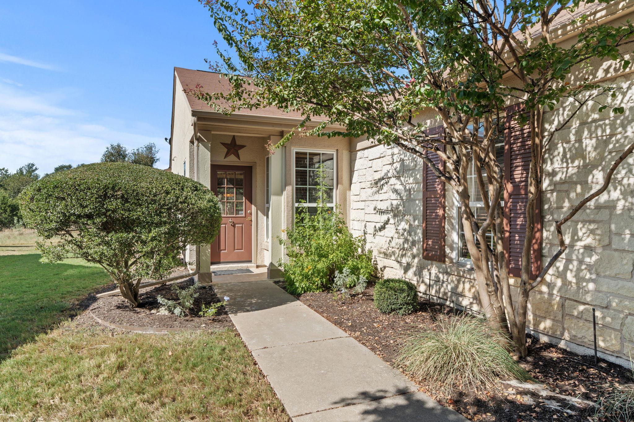 111 Bonham Loop Property Photo 4