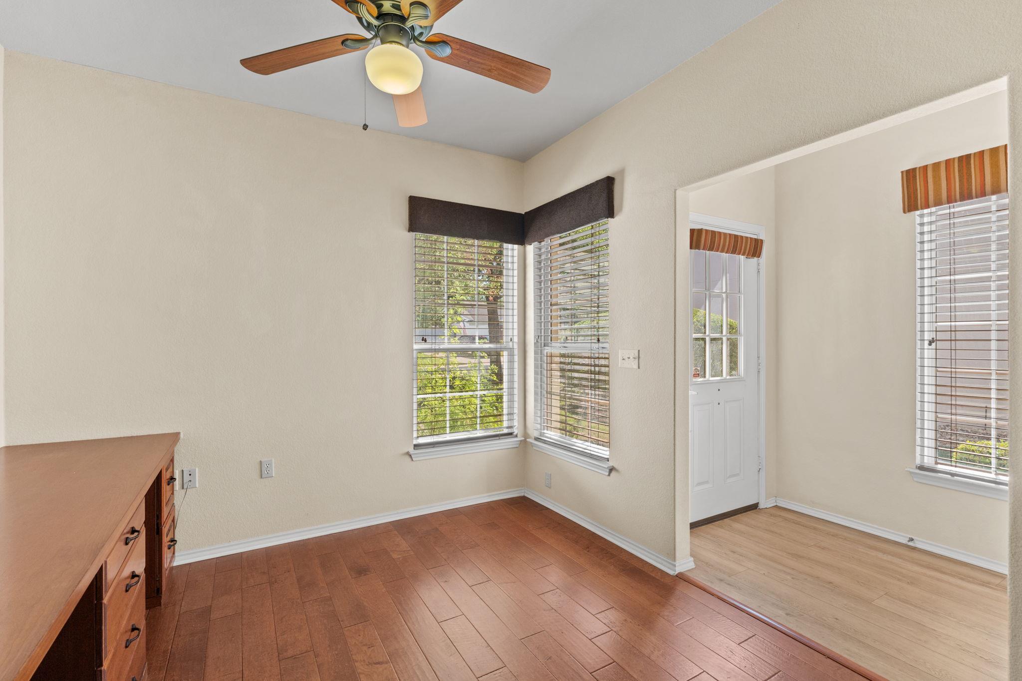 111 Bonham Loop Property Photo 7