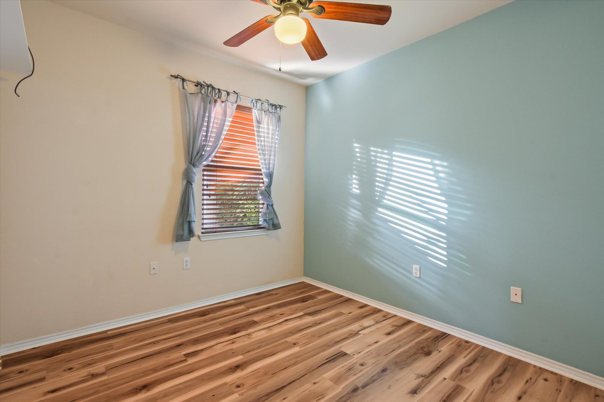 111 Bonham Loop Property Photo 12