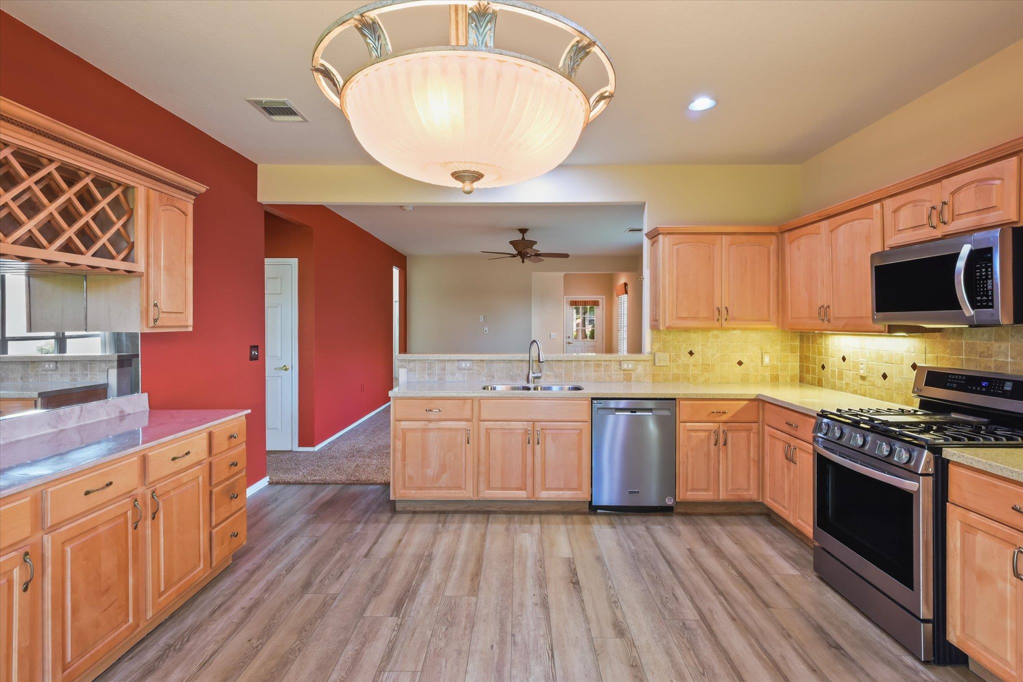 111 Bonham Loop Property Photo 15