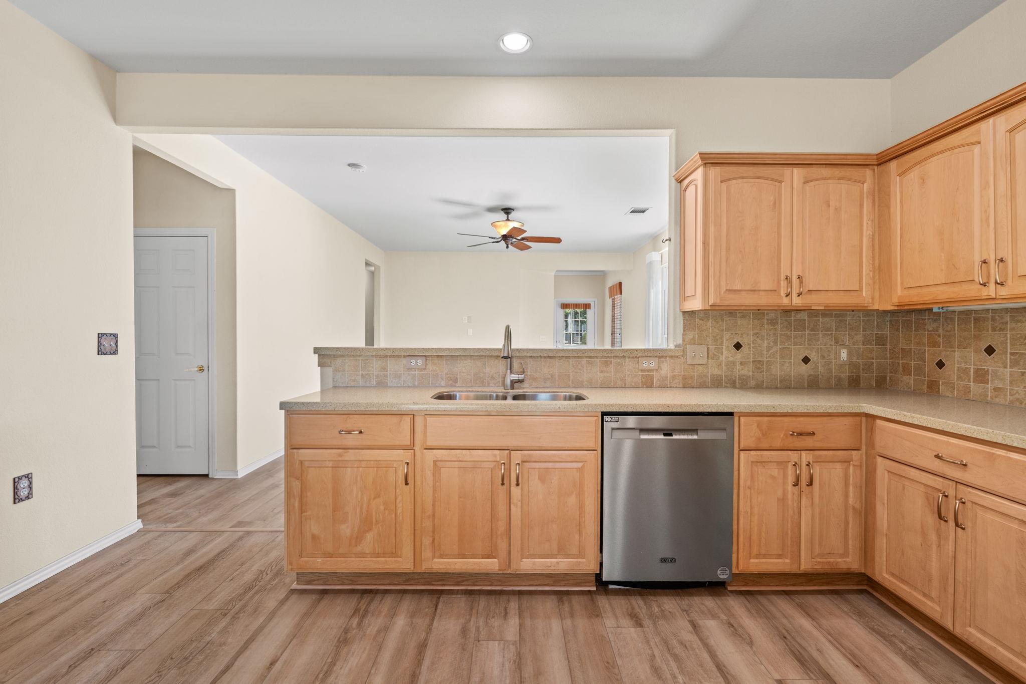 111 Bonham Loop Property Photo 16