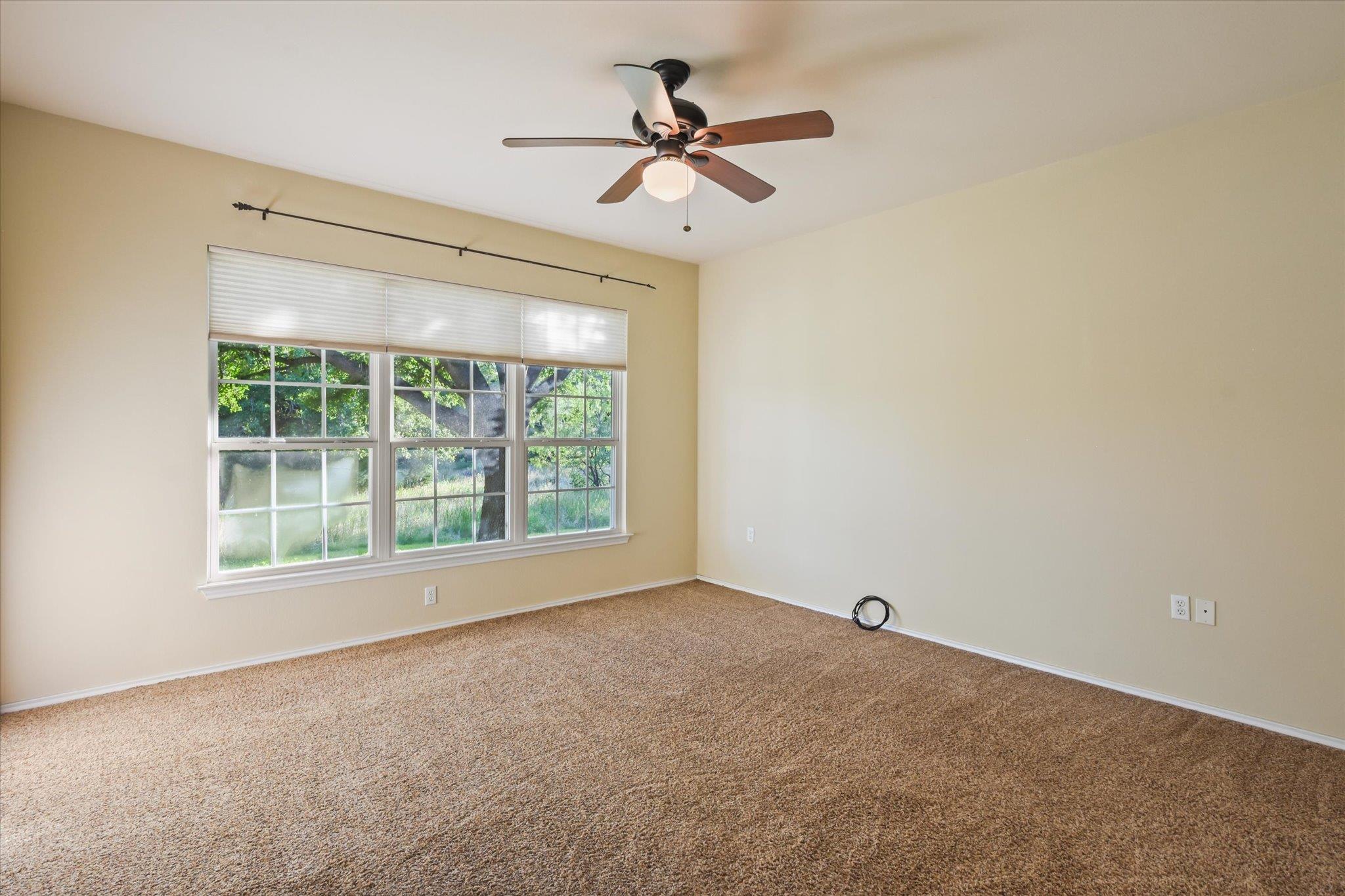 111 Bonham Loop Property Photo 17