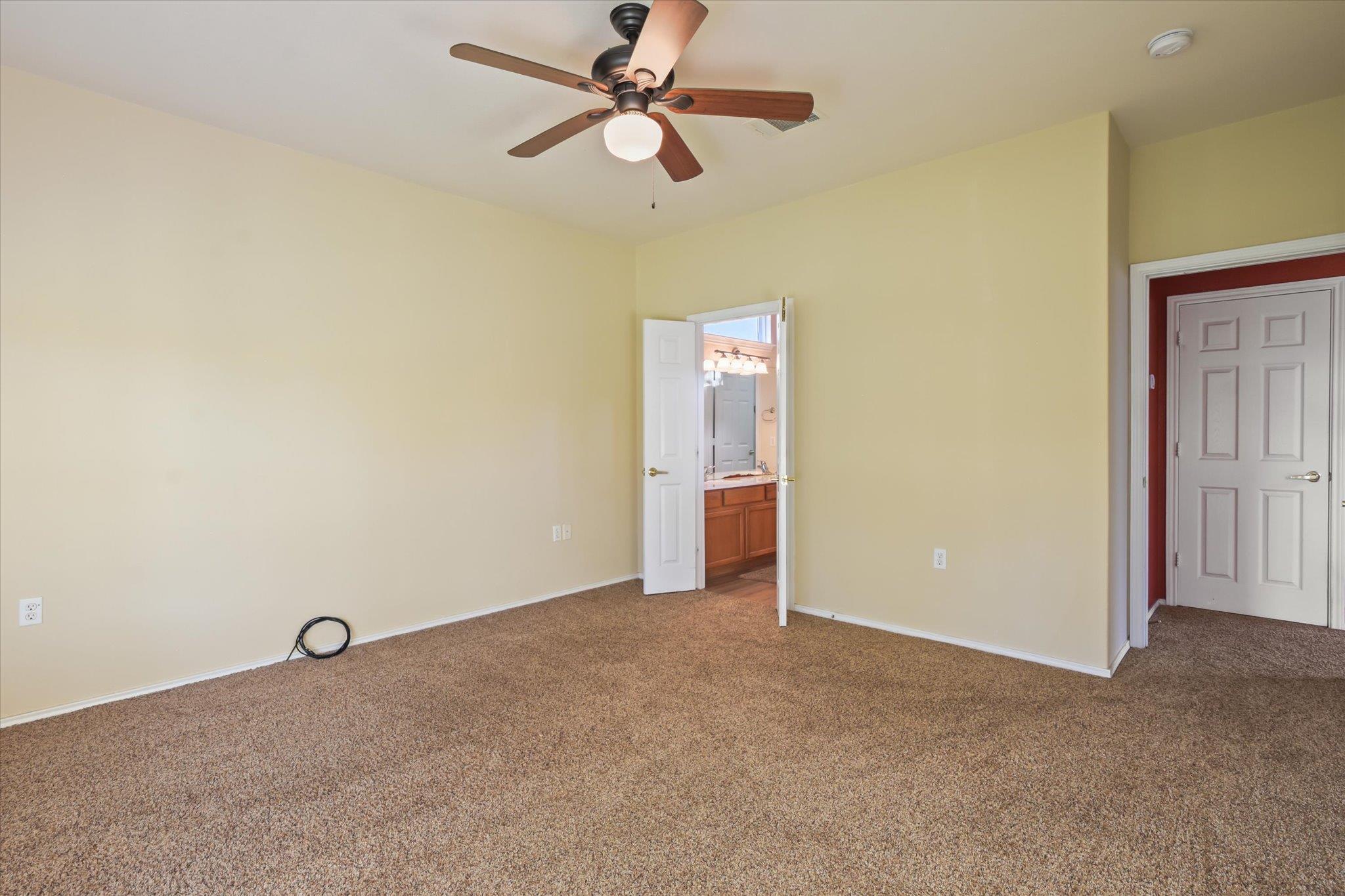 111 Bonham Loop Property Photo 18