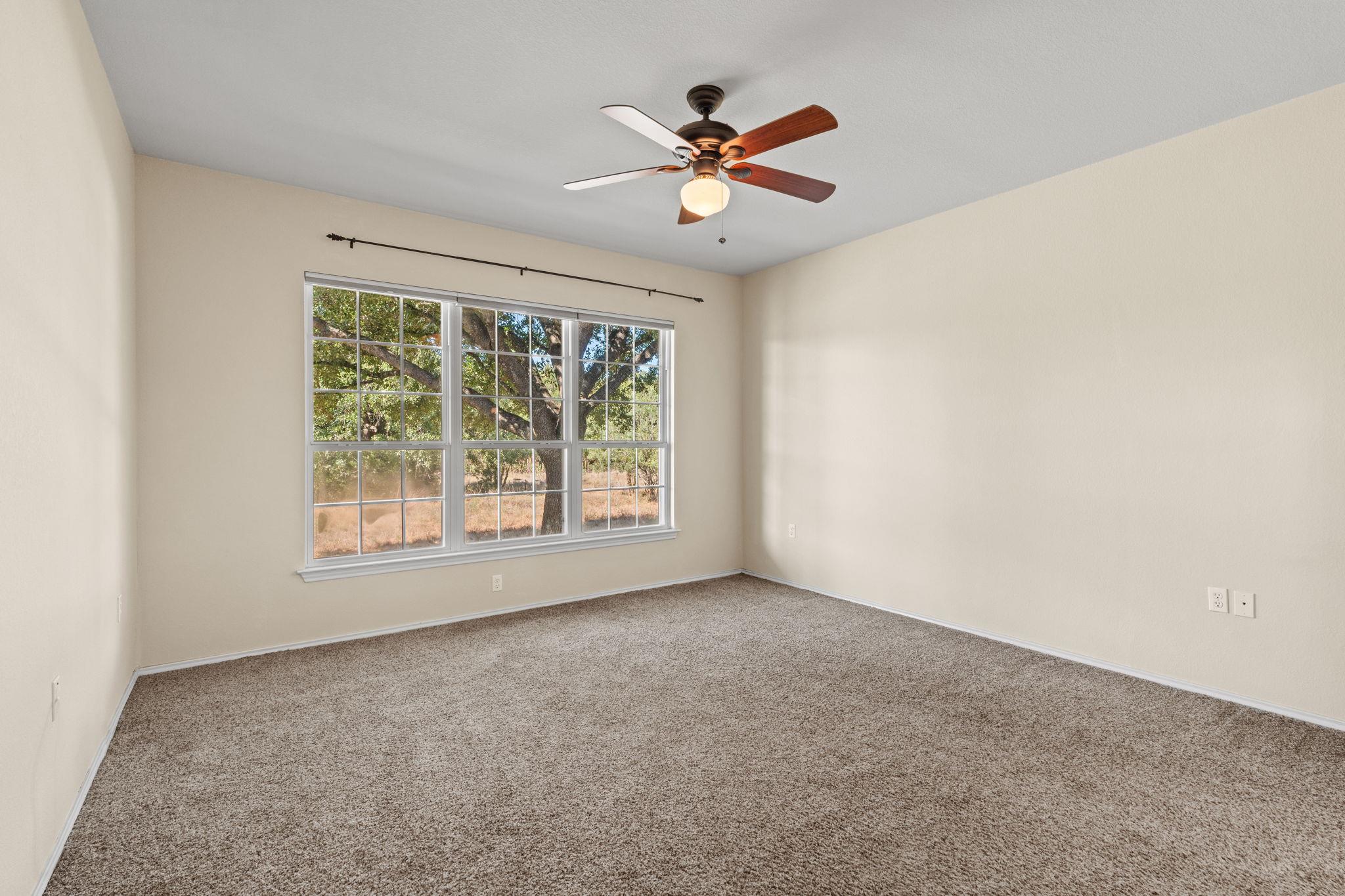 111 Bonham Loop Property Photo 20