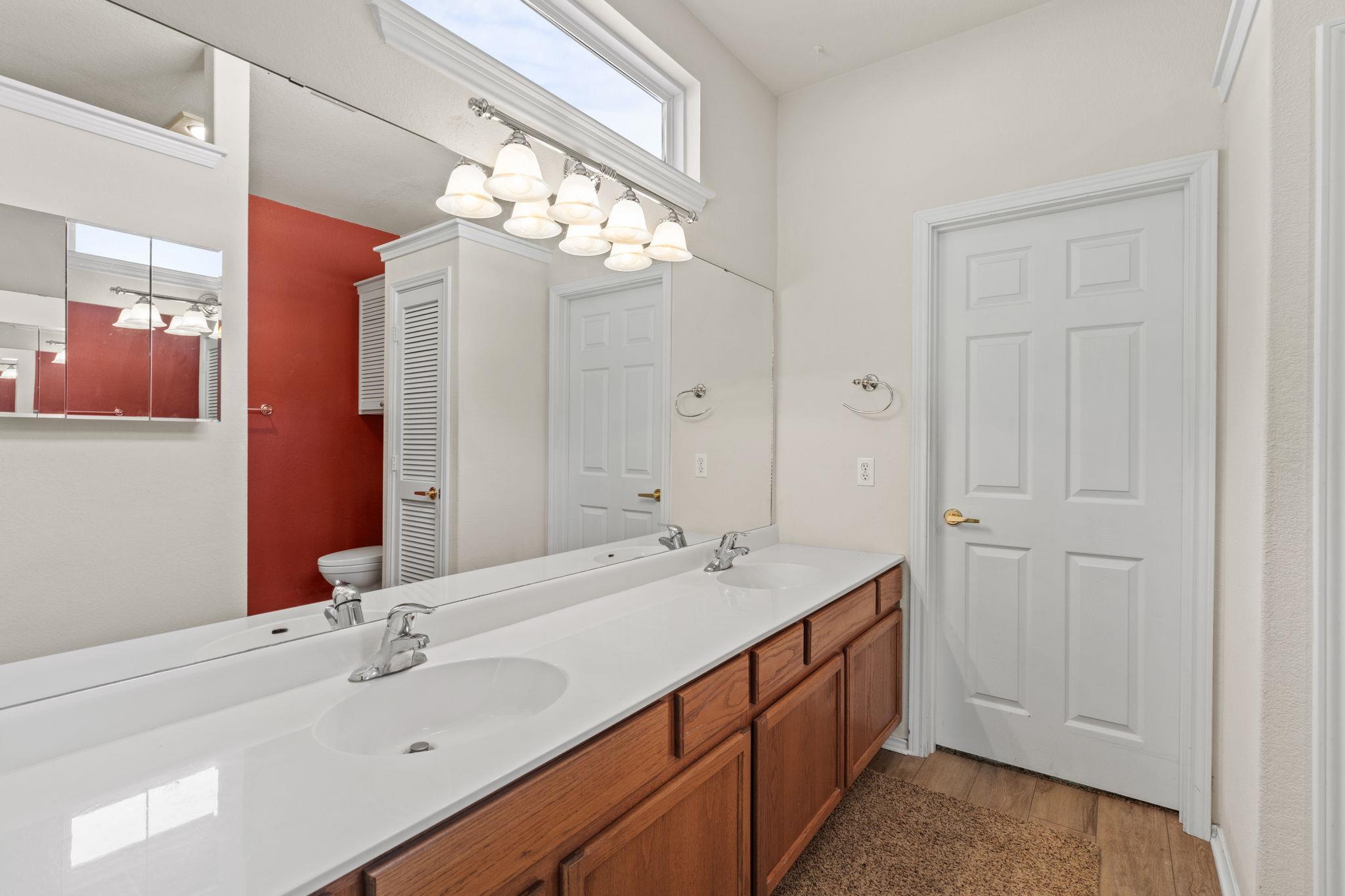 111 Bonham Loop Property Photo 22
