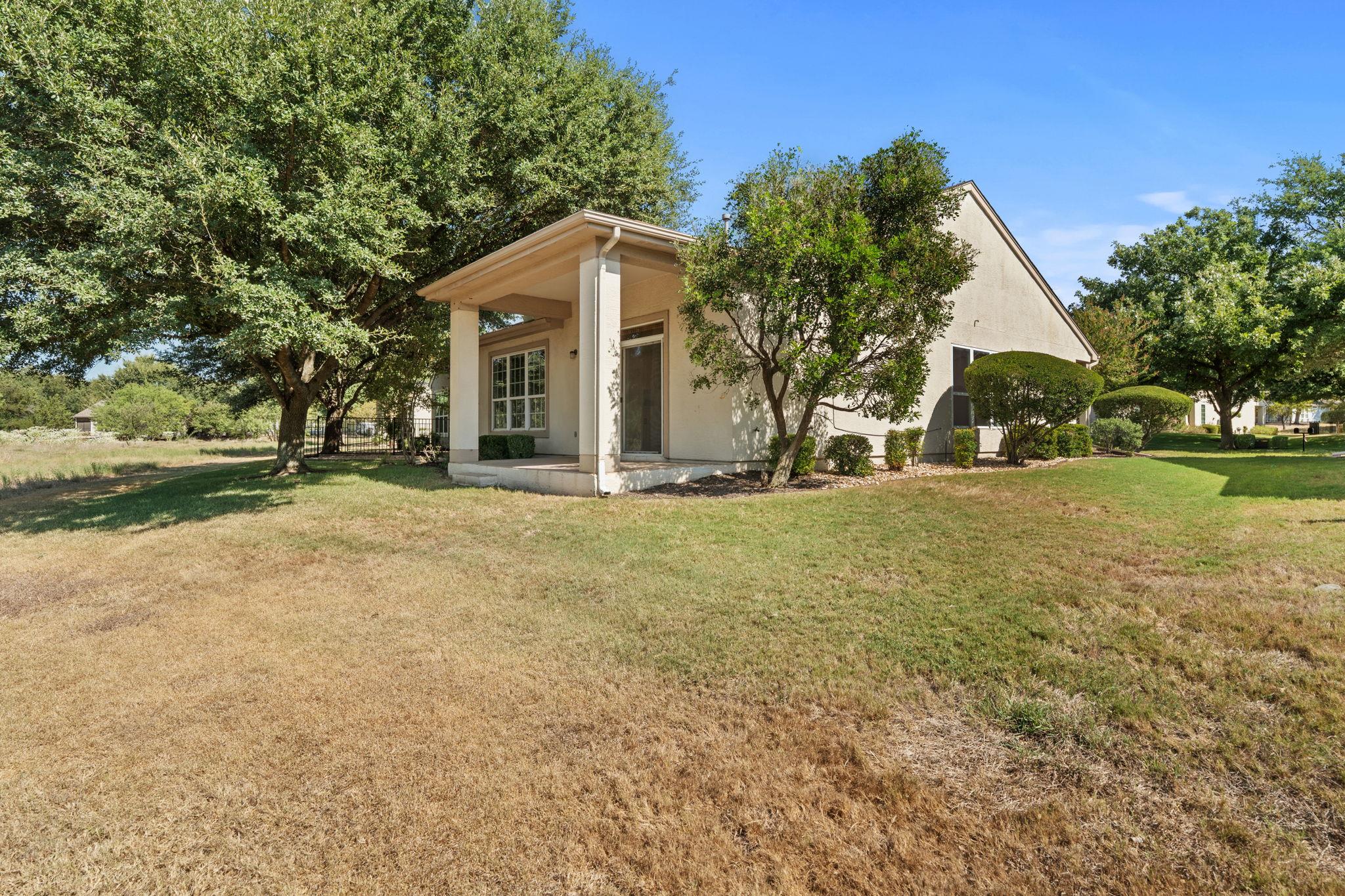 111 Bonham Loop Property Photo 36