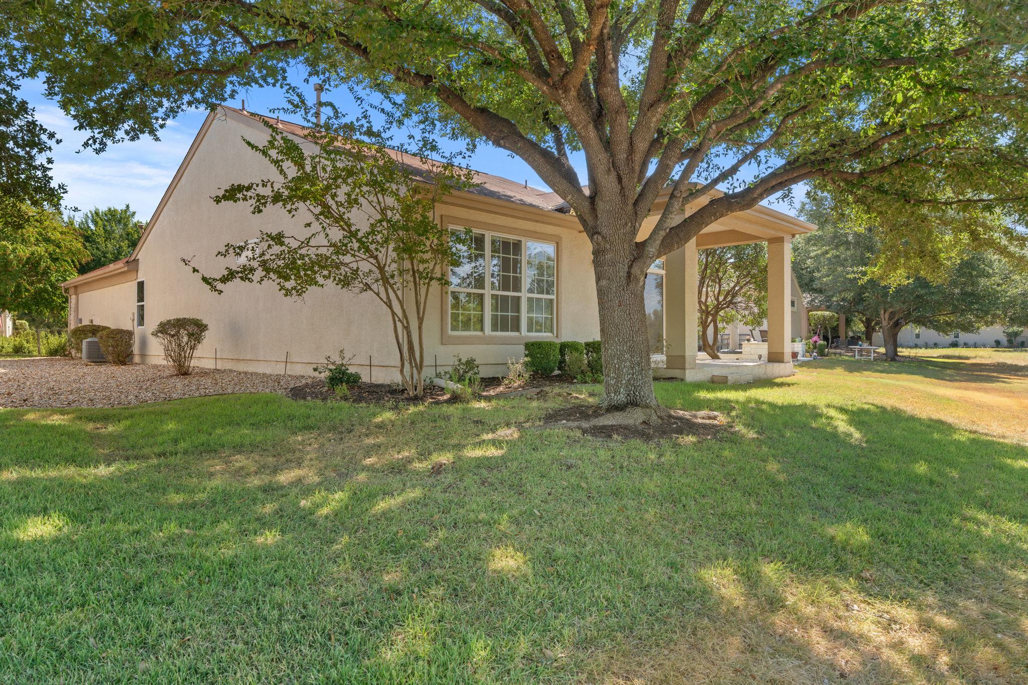 111 Bonham Loop Property Photo 37