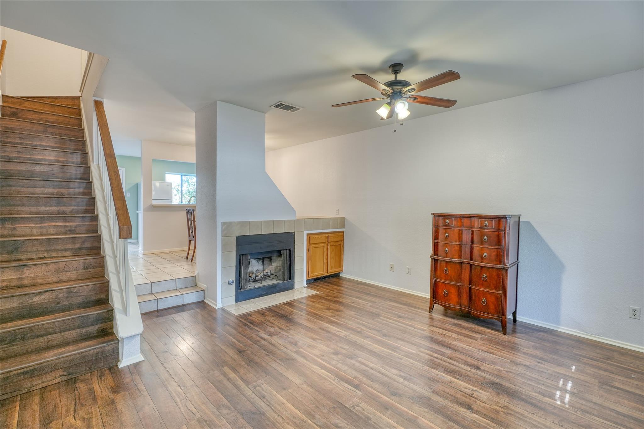 1411 Gracy Farms Ln #41 Property Photo 2