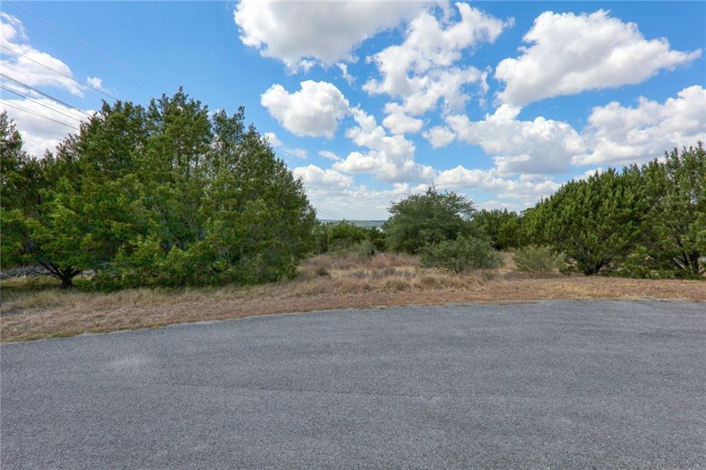 6802 Cedar Ridge Cir Property Photo 10