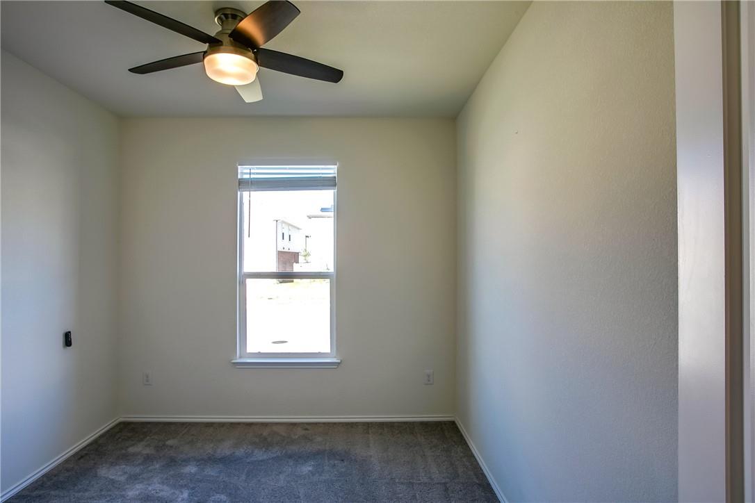 545 Ayinger Ln Property Photo 14