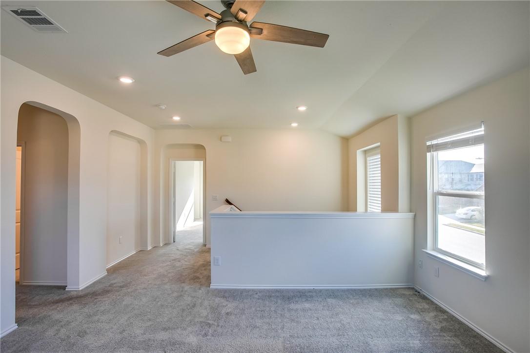 545 Ayinger Ln Property Photo 16