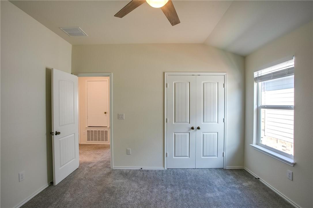 545 Ayinger Ln Property Photo 25