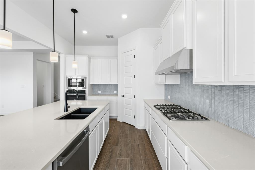 17305 Silverman Dr Property Photo 8