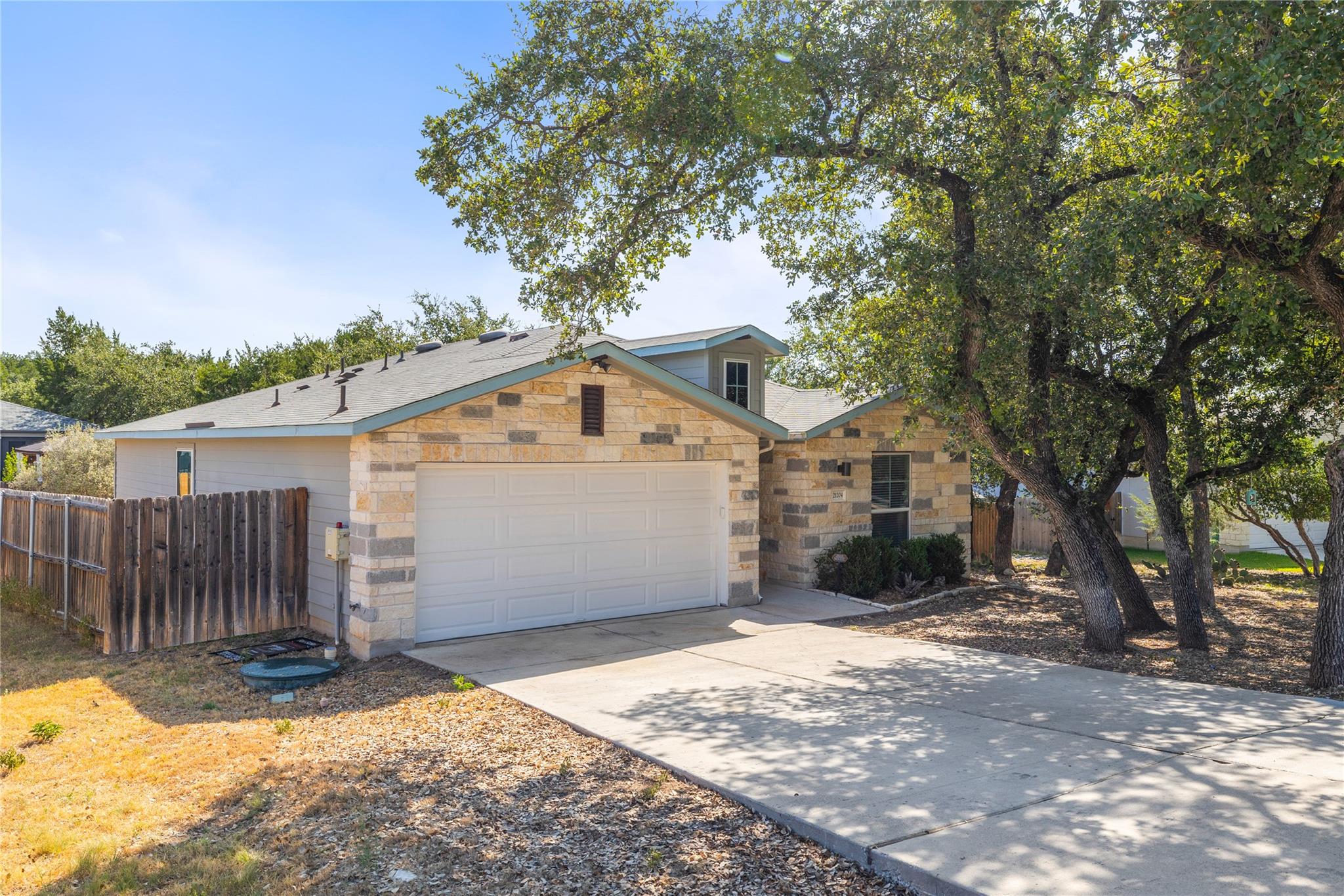 21204 Santa Rosa Ave Property Photo 10