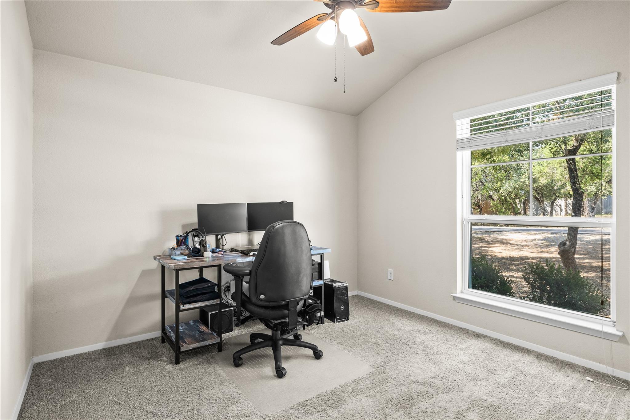 21204 Santa Rosa Ave Property Photo 14