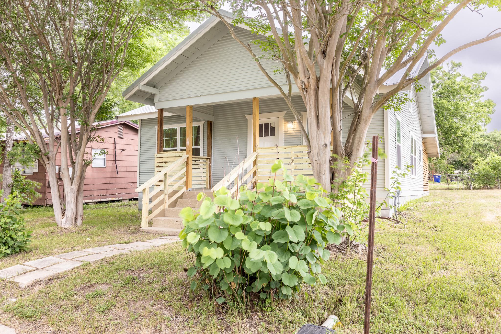 2010 Benton St Property Photo