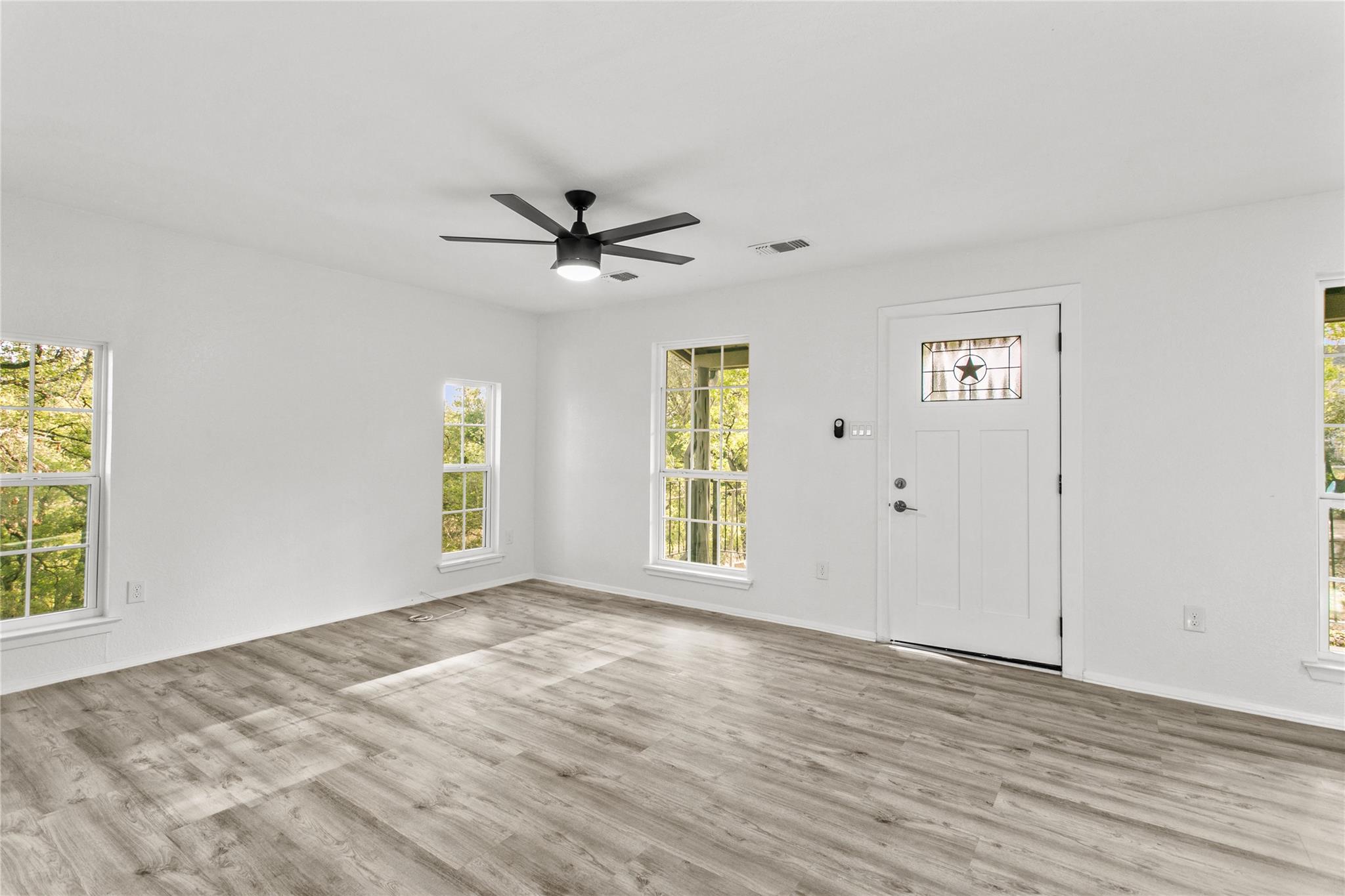 15407 A Fitzhugh Pl Property Photo 37