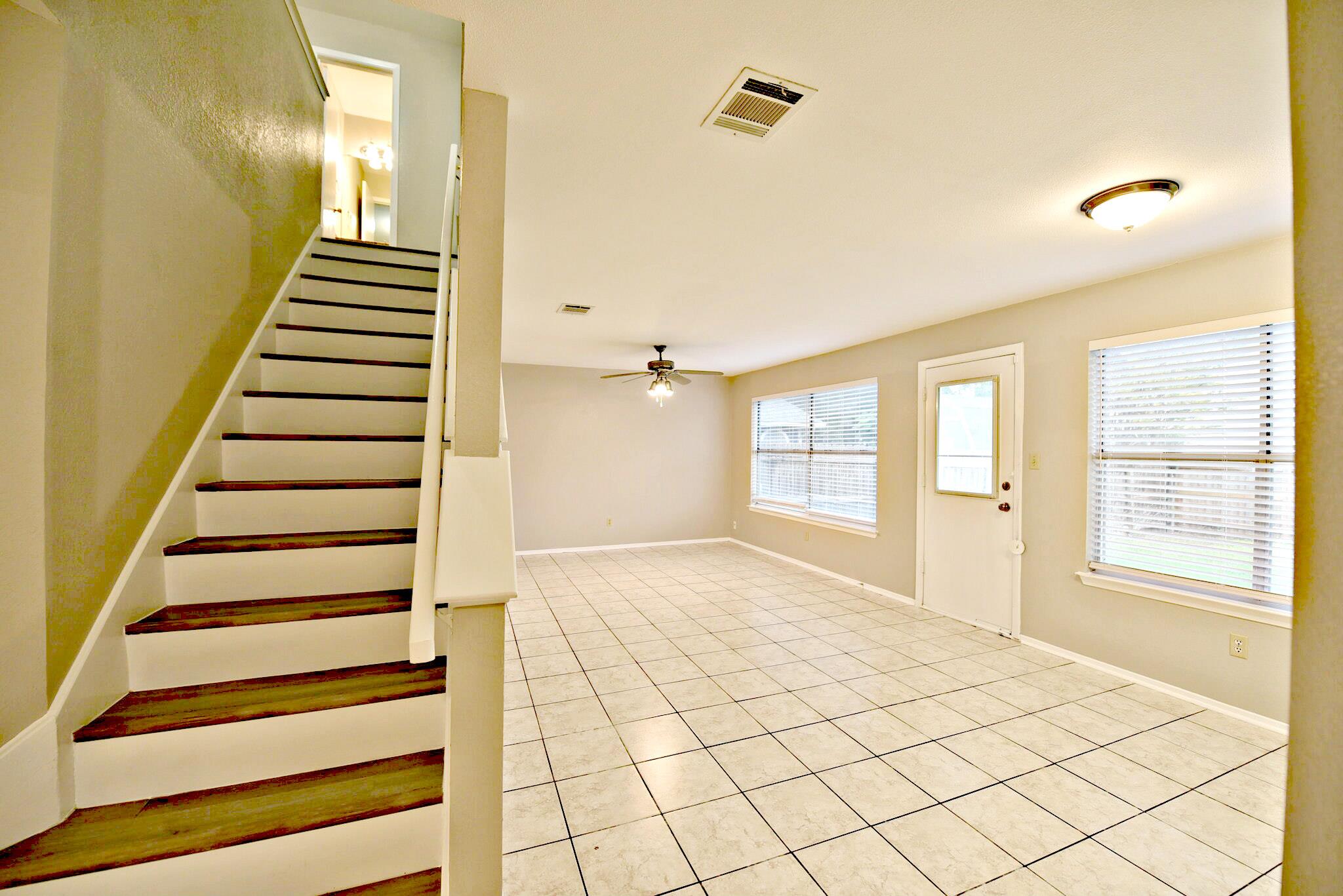 12801 Margit Dr Property Photo 5
