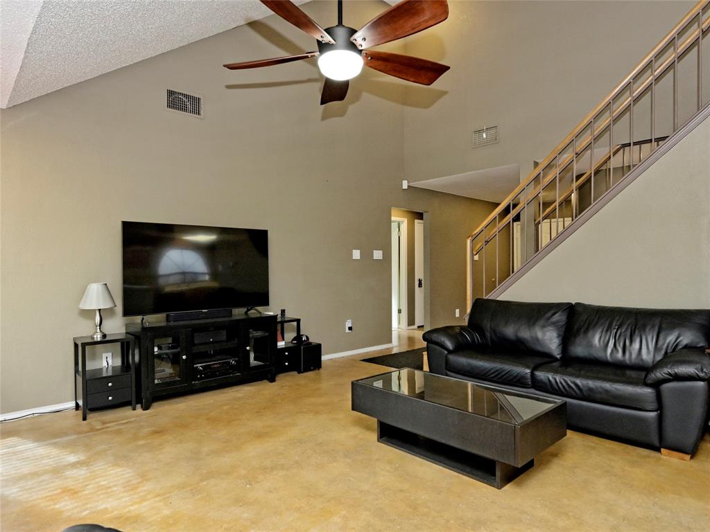 4211 Alexandria Dr Property Photo 7
