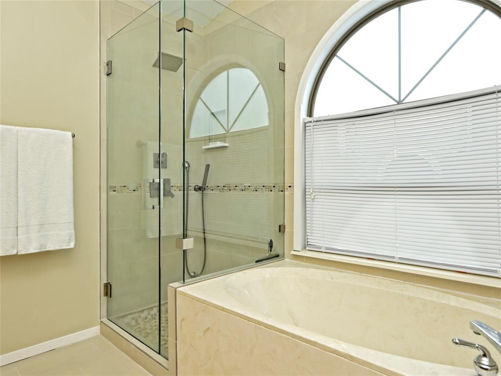 4211 Alexandria Dr Property Photo 17