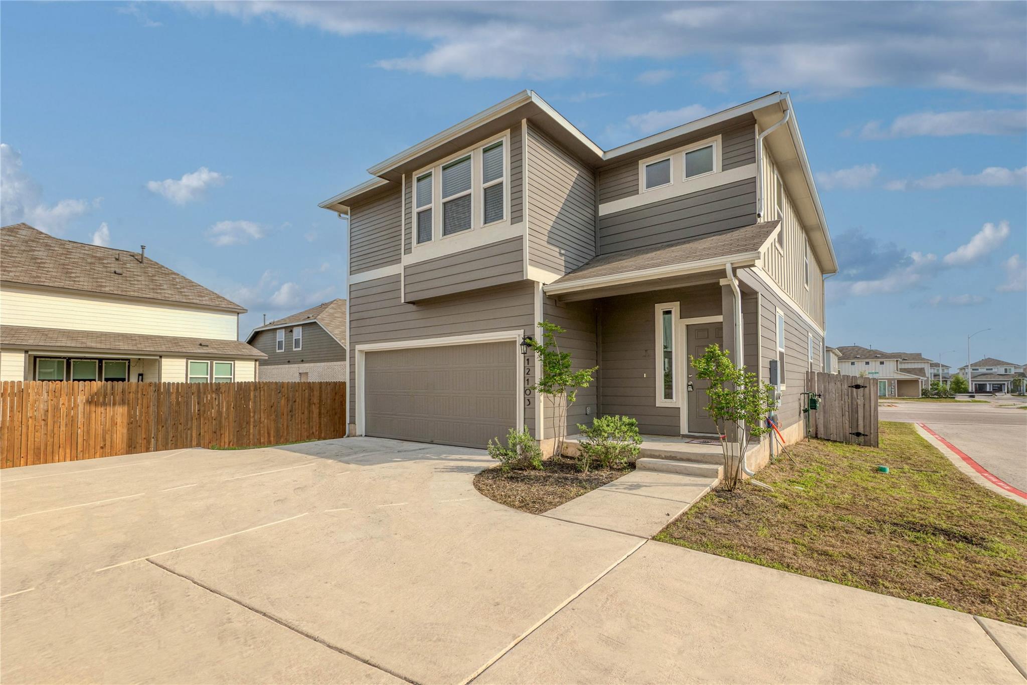 12103 Tolson Dr Property Photo