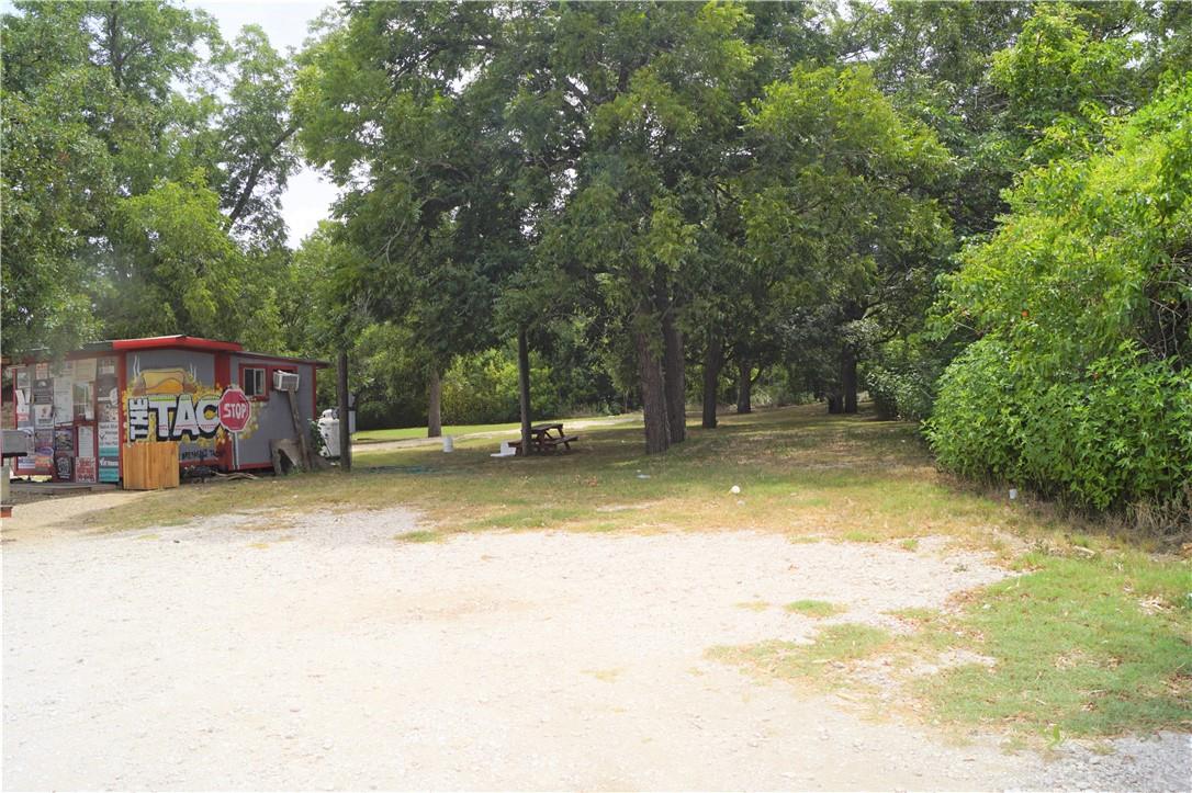 310 Highway 290 #d Hwy W #d Property Photo 3