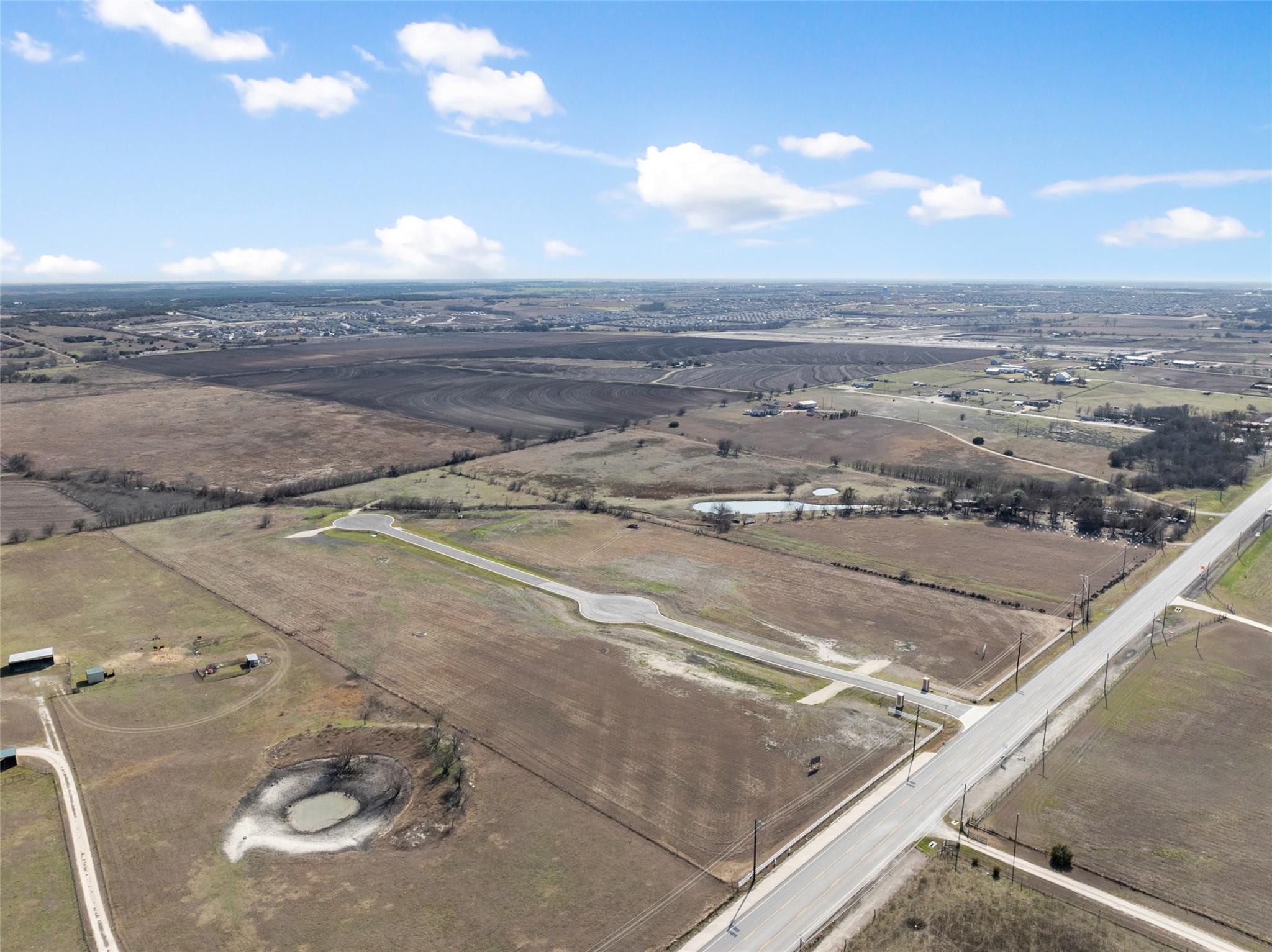 2558 E Fm 487 Property Photo 5