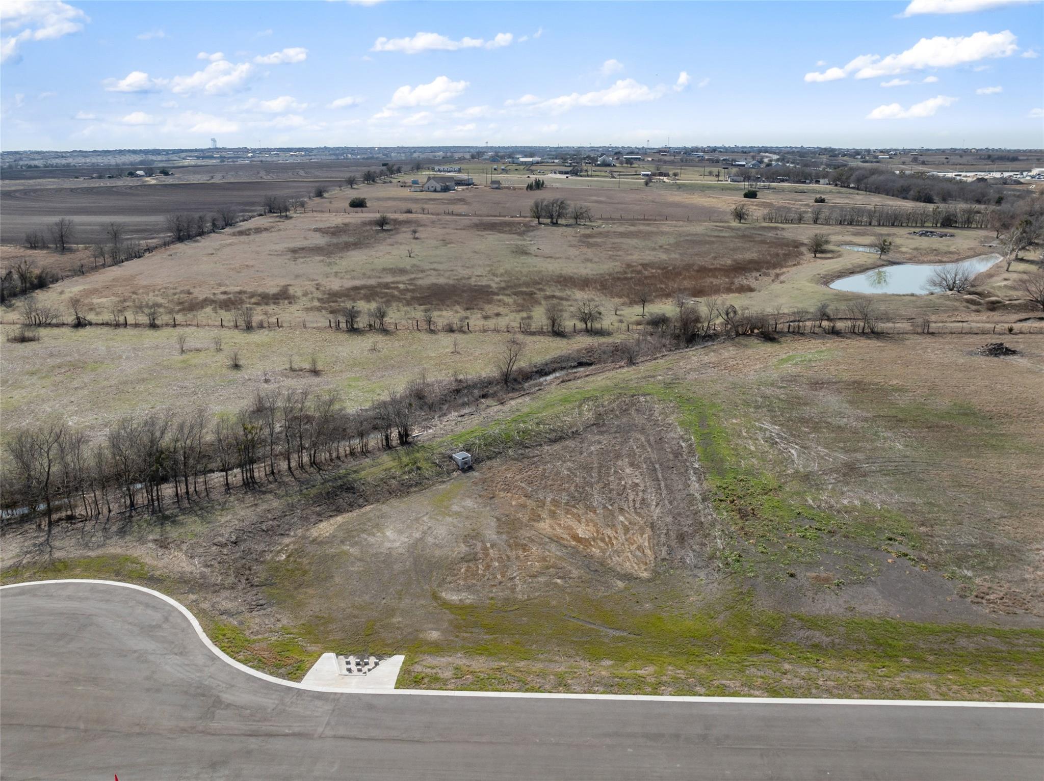 2558 E Fm 487 Property Photo 24