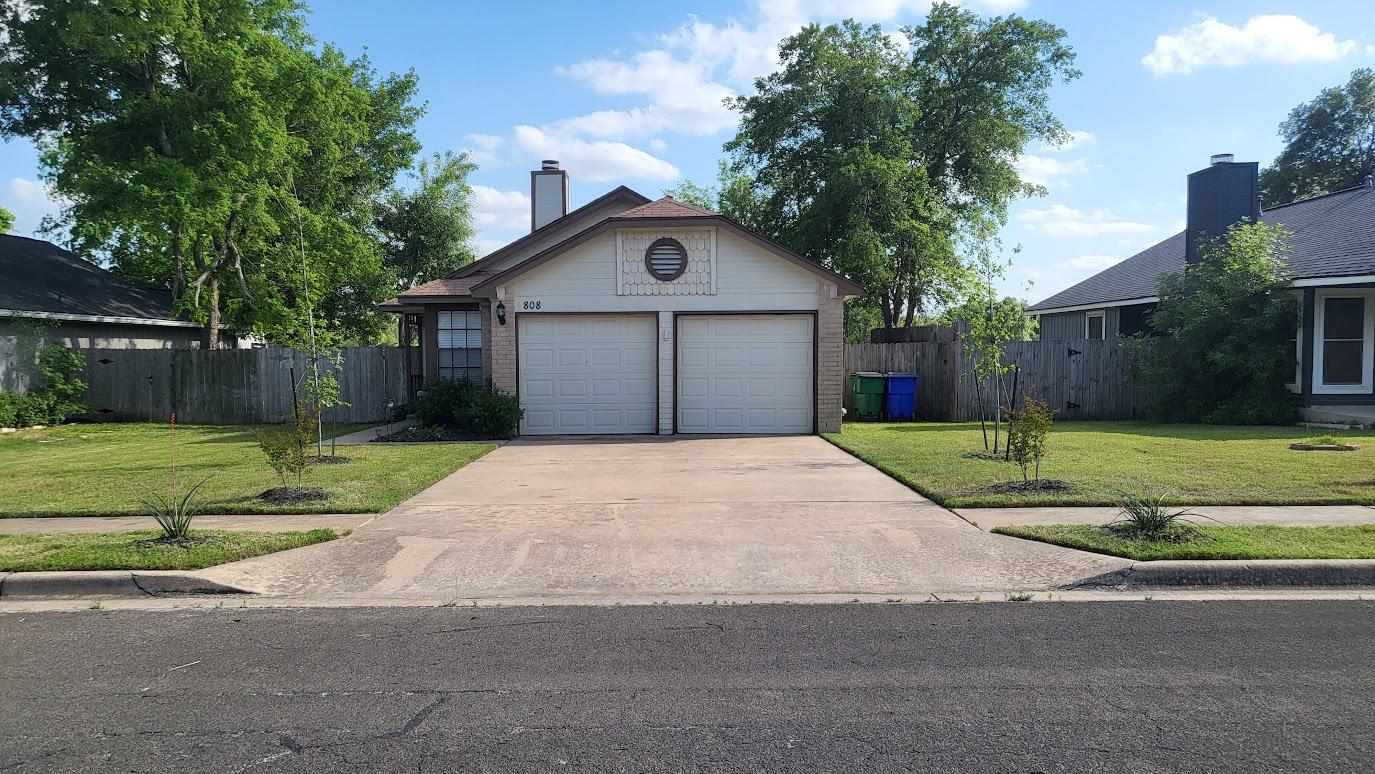 808 Russet Valley Dr Property Photo 1