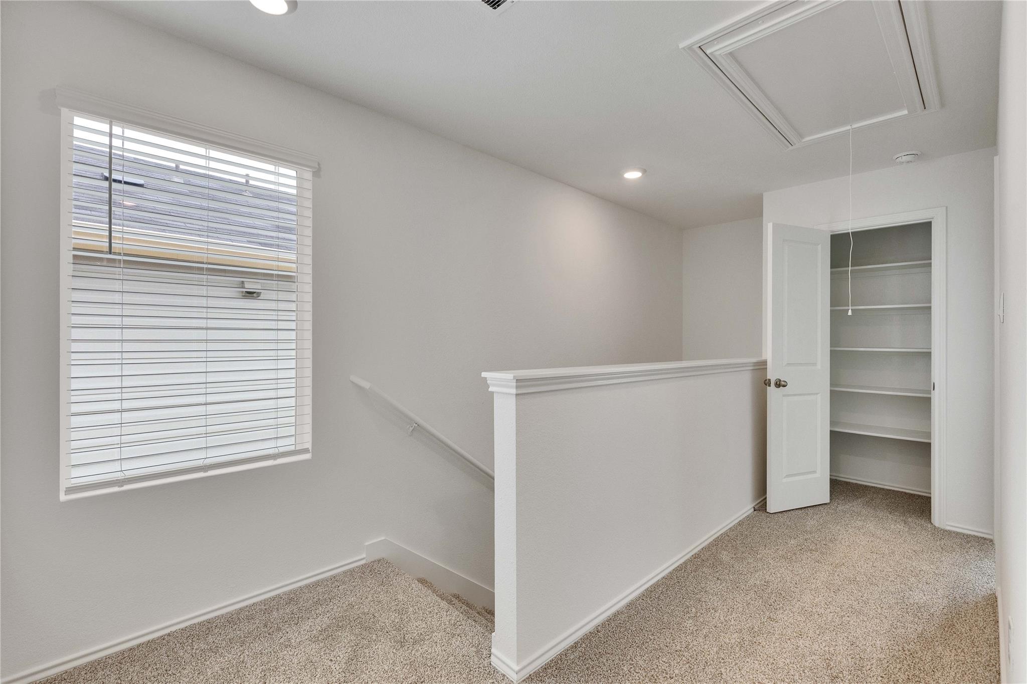 304 Azua Path Property Photo 16