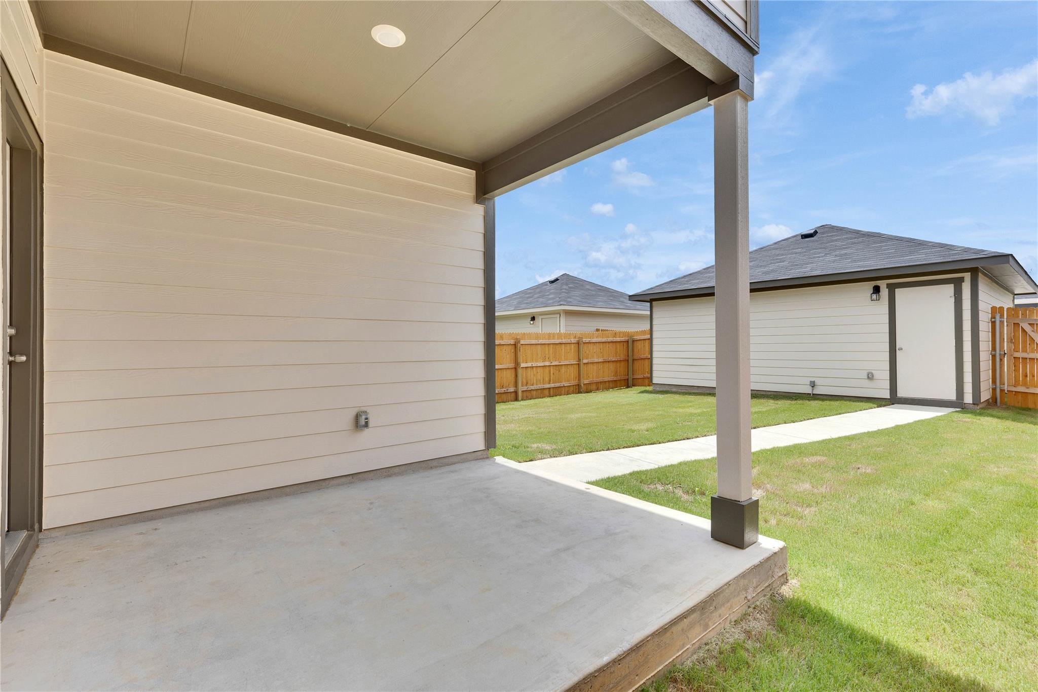 304 Azua Path Property Photo 24