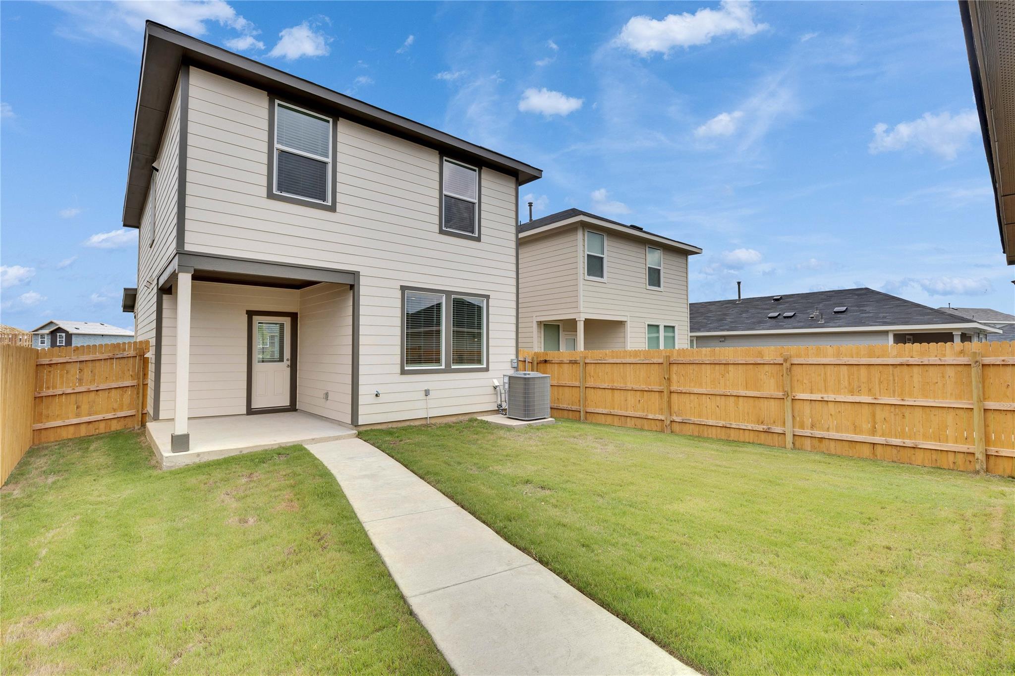 304 Azua Path Property Photo 25