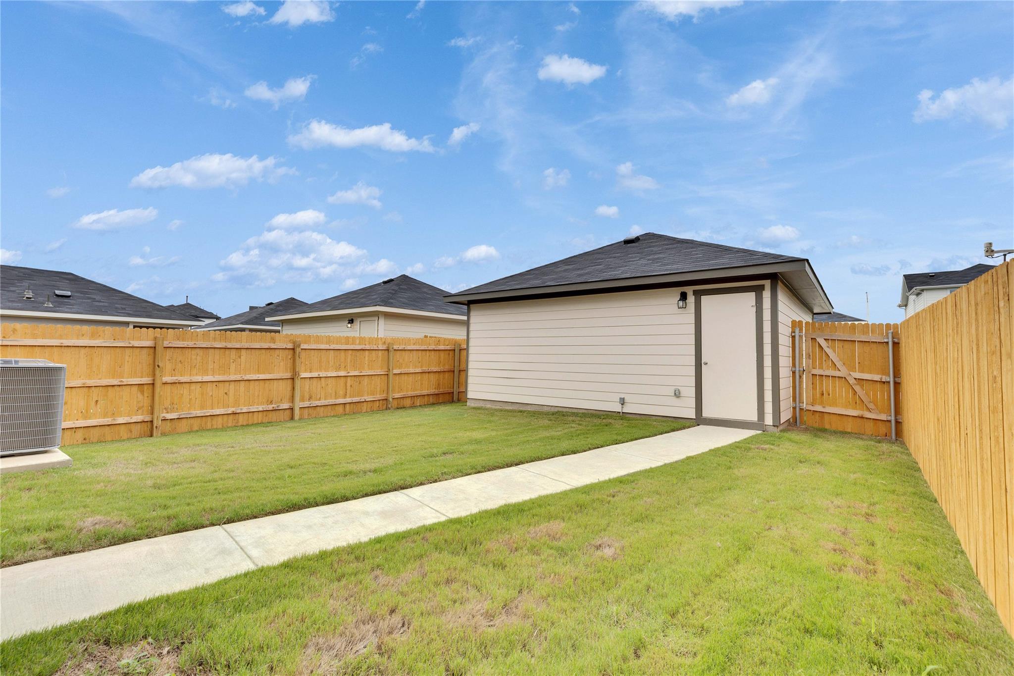304 Azua Path Property Photo 26