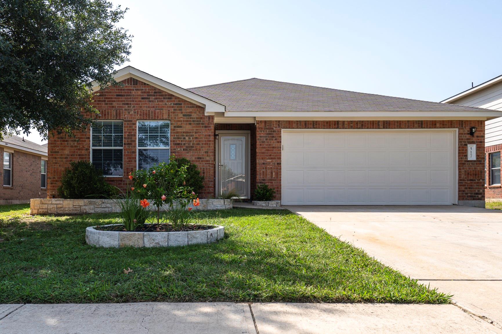 517 Emma Rose Trl Property Photo 1