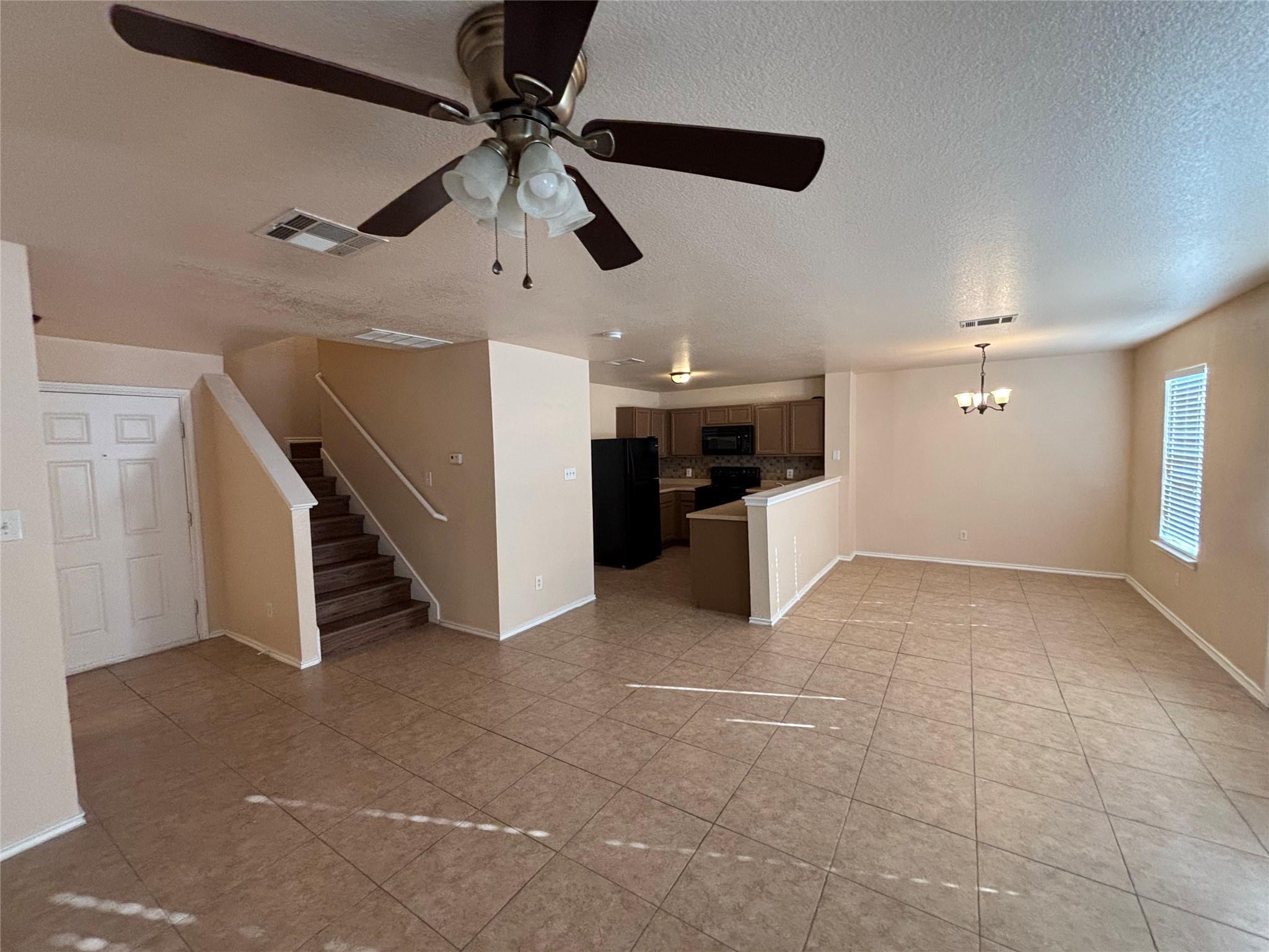 12840 Saint Mary Dr Property Photo 2